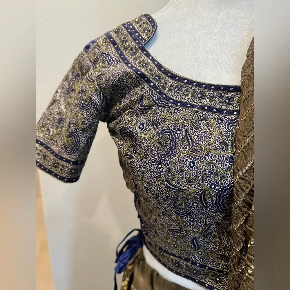 Bandhani Lehenga - blue and green, XS petite - Picture 4 of 12